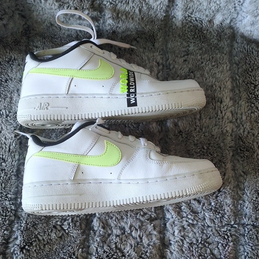 Nike Air Force 1 Low Worldwide sz 5.5Y CK6924-101​​​